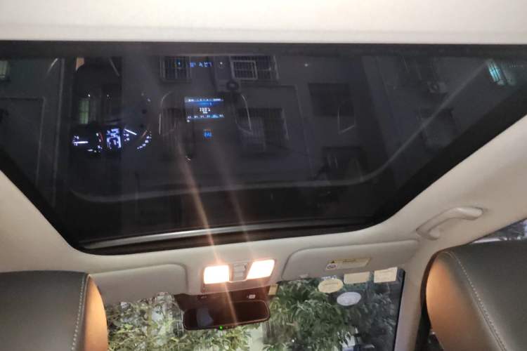 Used Hyundai ix25 2015 2.0L Automatic Two-Wheel Drive Intelligent GLS Headliner