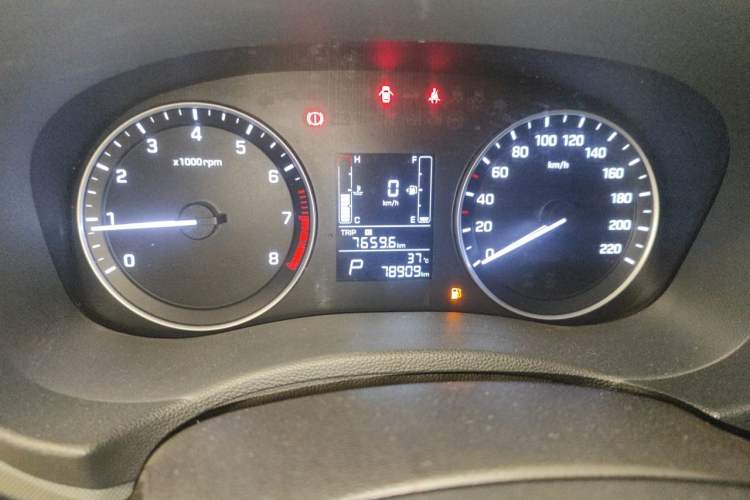 Used Hyundai ix25 2015 1.6L Automatic Two-Wheel Drive Smart GLS Trim Instrument Cluster