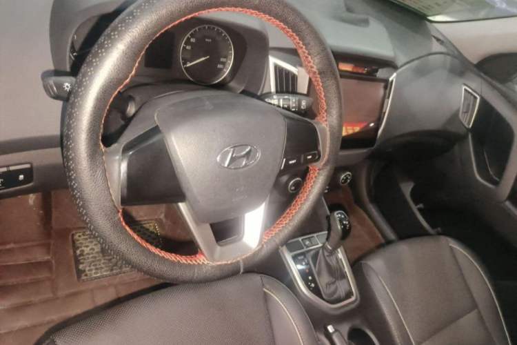 Used Hyundai ix25 2015 1.6L Automatic Two-Wheel Drive Smart GLS Trim Interior 1