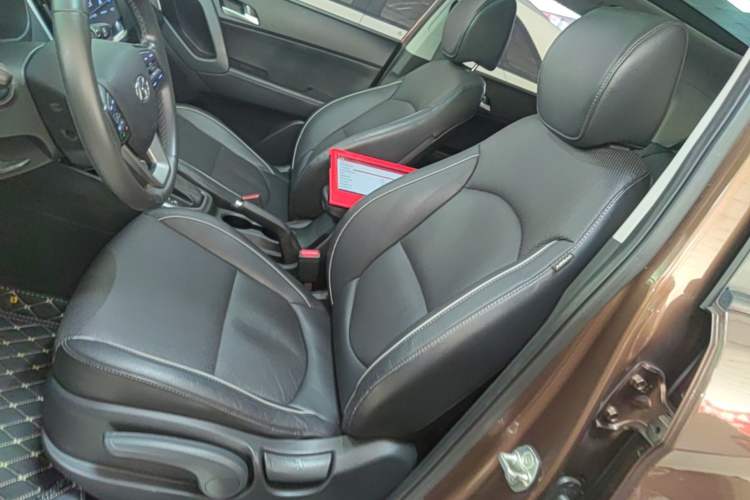 Used Hyundai ix25 2015 1.6L Automatic Two-Wheel Drive Smart GLS Trim Left Front Seat