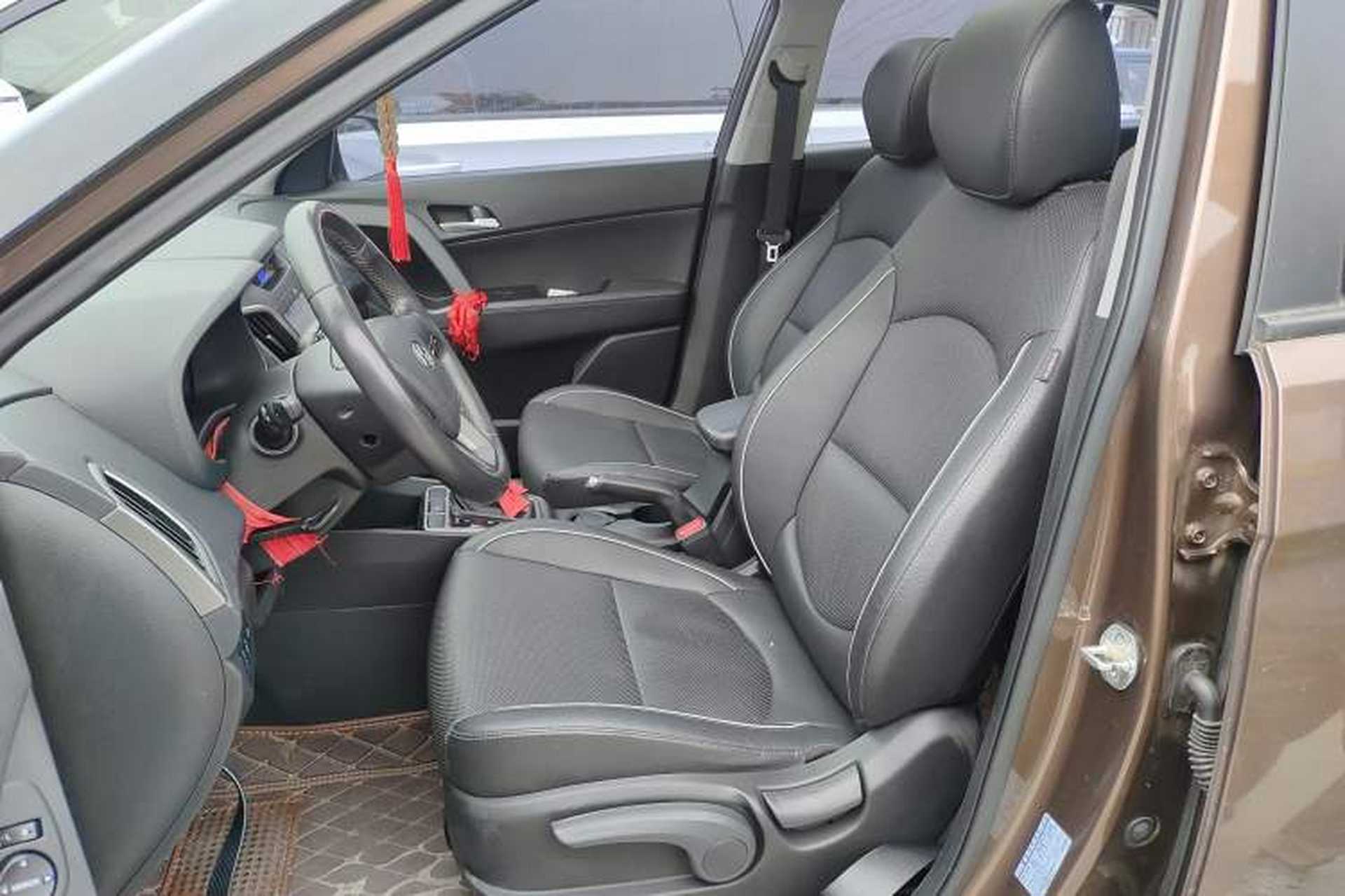 Used Hyundai ix25 2015 1.6L Automatic Two-Wheel Drive Smart GLS Trim Left Front Seat