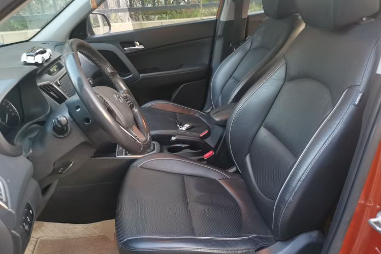 Used Hyundai ix25 2015 2.0L Automatic Two-Wheel Drive Intelligent GLS Left Front Seat