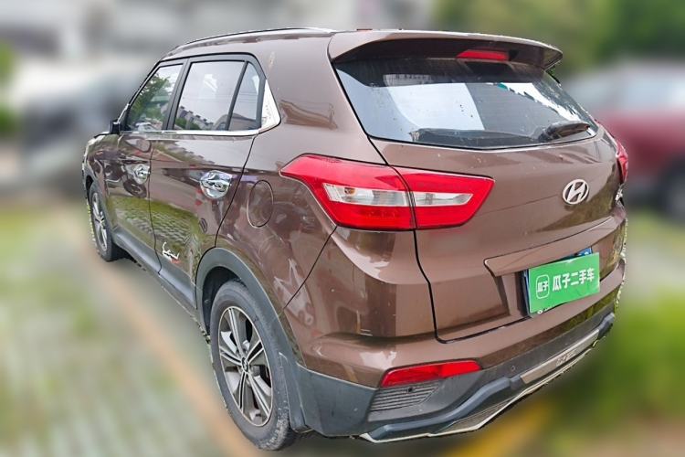 Used Hyundai ix25 2015 1.6L Automatic Two-Wheel-Drive Deluxe DLX Model Rear Left 45 Deg