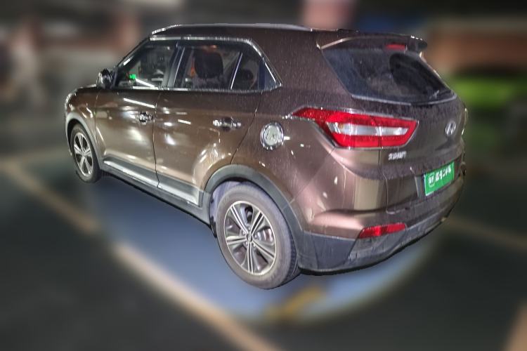 Used Hyundai ix25 2015 1.6L Automatic Two-Wheel-Drive Deluxe DLX Model Rear Left 45 Deg
