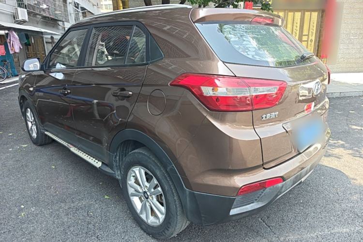 Used Hyundai ix25 2015 1.6L Manual Two-Wheel Drive Fashionable GS Model Rear Left 45 Deg