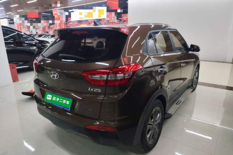 Used Hyundai ix25 2015 1.6L Automatic Two-Wheel-Drive Deluxe DLX Model Rear Right 45 Deg