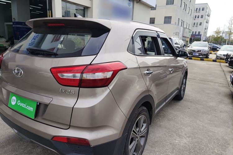 Used Hyundai ix25 2015 1.6L Automatic Two-Wheel-Drive Deluxe DLX Model Rear Right 45 Deg