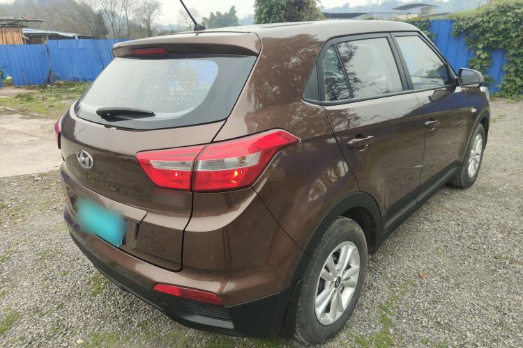 Used Hyundai ix25 2015 1.6L Automatic Two-Wheel Drive Fashionable GS Model Rear Right 45 Deg