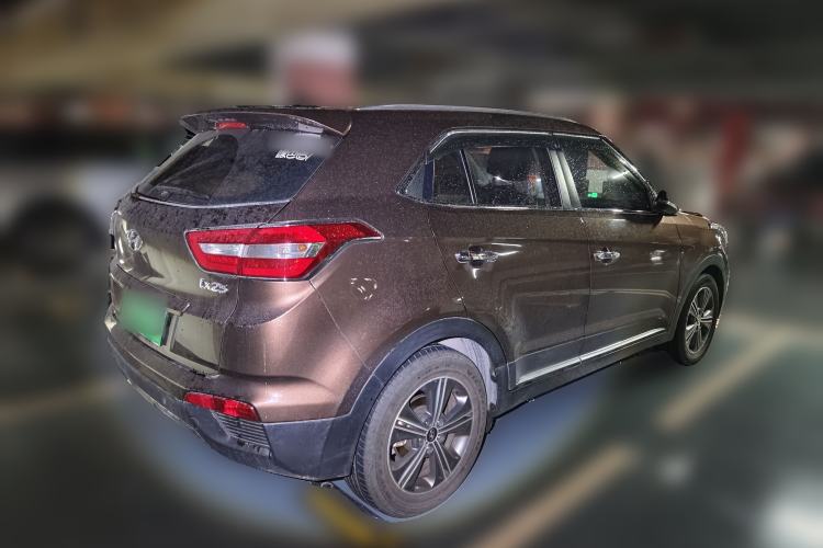 Used Hyundai ix25 2015 1.6L Automatic Two-Wheel-Drive Deluxe DLX Model Rear Right 45 Deg