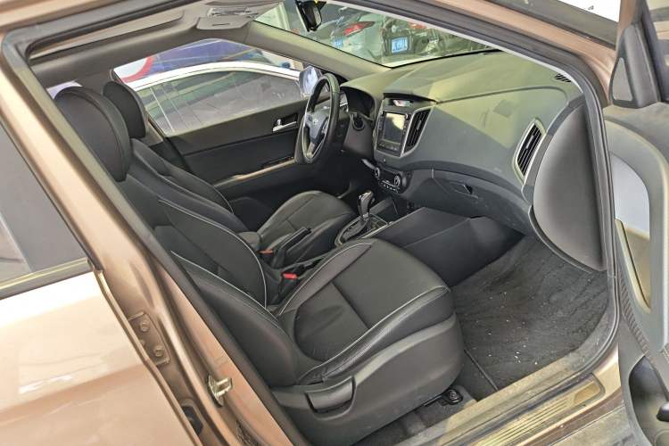Used Hyundai ix25 2015 2.0L Automatic Two-Wheel Drive Intelligent GLS Right Front Seat