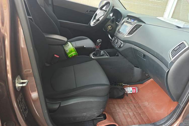 Used Hyundai ix25 2015 1.6L Manual Two-Wheel Drive Fashionable GS Model Right Front Seat