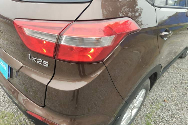 Used Hyundai ix25 2015 1.6L Automatic Two-Wheel Drive Fashionable GS Model Right Rear Taillight
