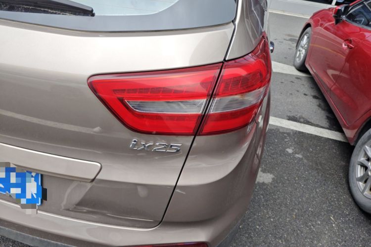 Used Hyundai ix25 2015 1.6L Automatic Two-Wheel-Drive Deluxe DLX Model Right Rear Taillight