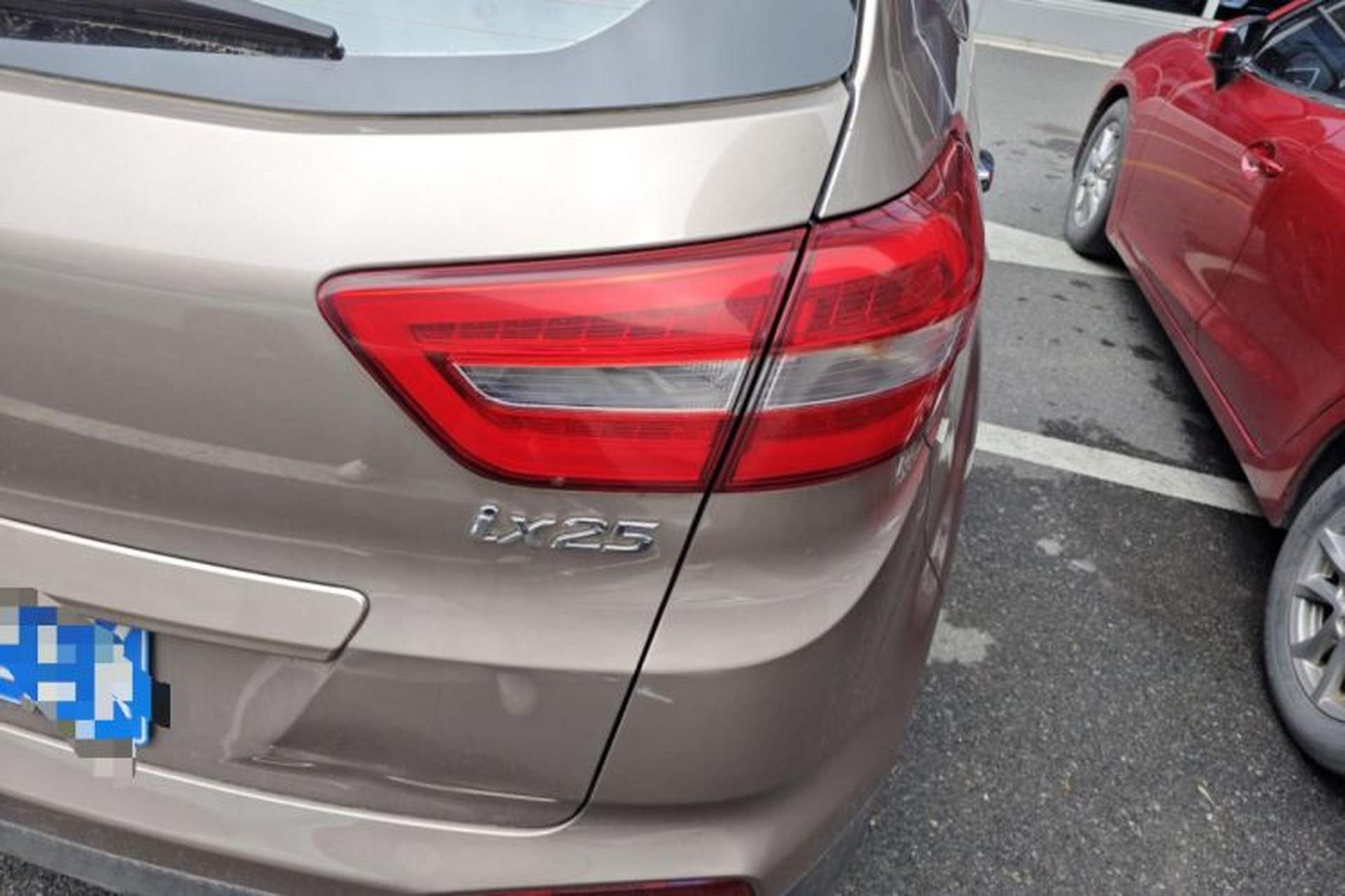 Used Hyundai ix25 2015 1.6L Automatic Two-Wheel-Drive Deluxe DLX Model Right Rear Taillight