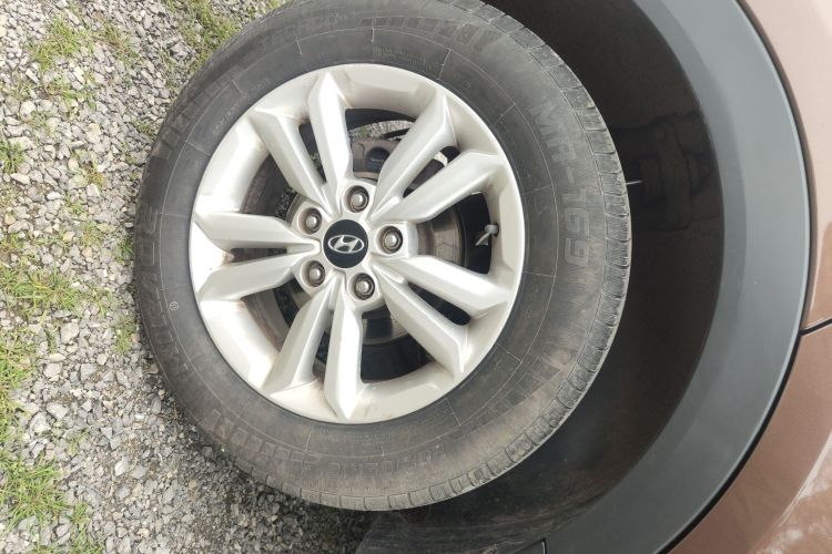 Used Hyundai ix25 2015 1.6L Automatic Two-Wheel Drive Fashionable GS Model Right Rear Wheel Hub