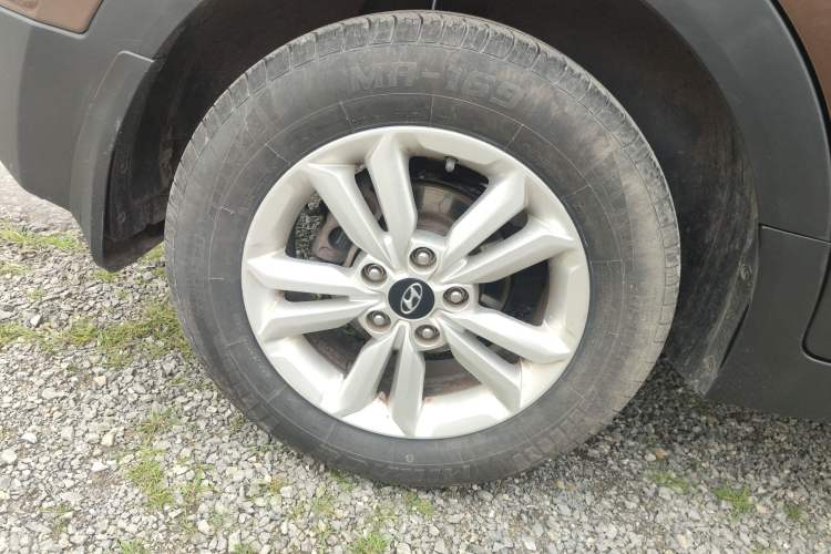 Used Hyundai ix25 2015 1.6L Automatic Two-Wheel Drive Fashionable GS Model Right Rear Wheel Hub