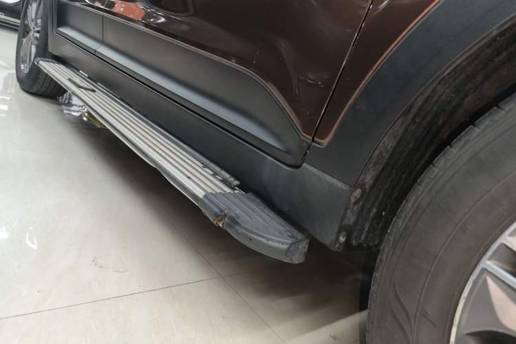 Used Hyundai ix25 2015 1.6L Automatic Two-Wheel-Drive Deluxe DLX Model Right Side Sill