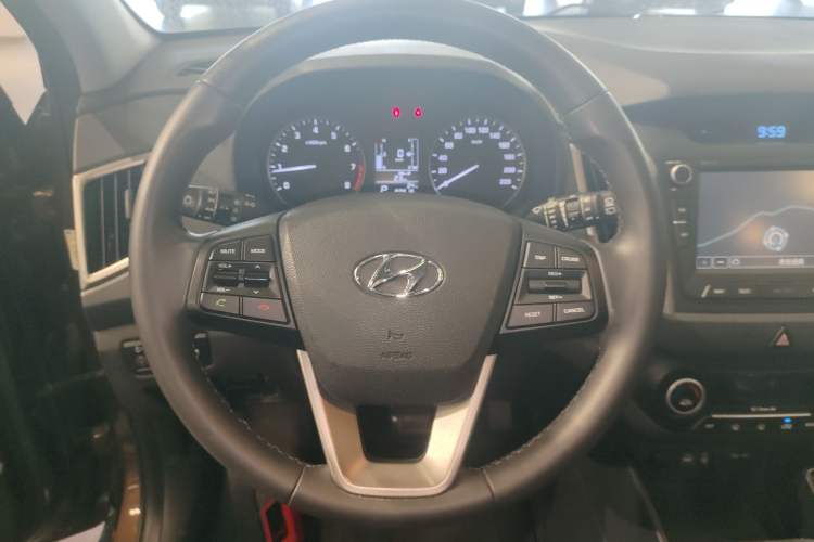 Used Hyundai ix25 2015 1.6L Automatic Two-Wheel-Drive Deluxe DLX Model Steering Wheel