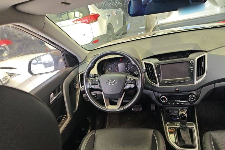 Used Hyundai ix25 2015 2.0L Automatic Two-Wheel Drive Intelligent GLS Steering Wheel