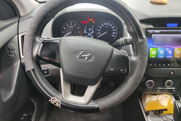 Used Hyundai ix25 2015 1.6L Automatic Two-Wheel Drive Smart GLS Trim Steering Wheel