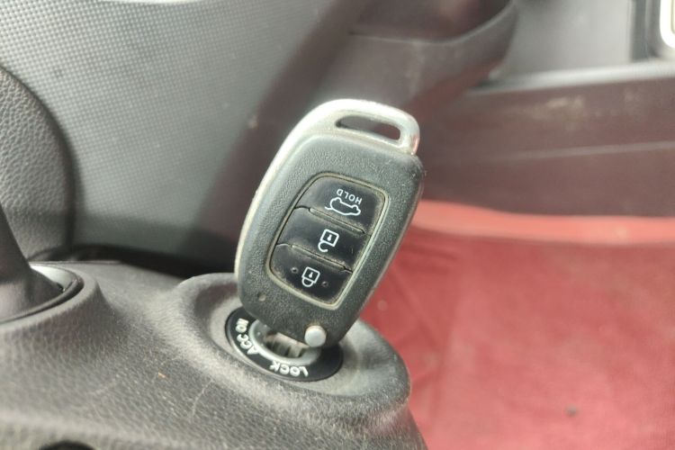 Used Hyundai ix25 2015 1.6L Automatic Two-Wheel Drive Fashionable GS Model Vehicle Key