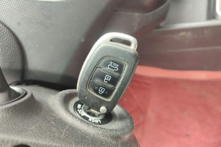 Used Hyundai ix25 2015 1.6L Automatic Two-Wheel Drive Fashionable GS Model Vehicle Key