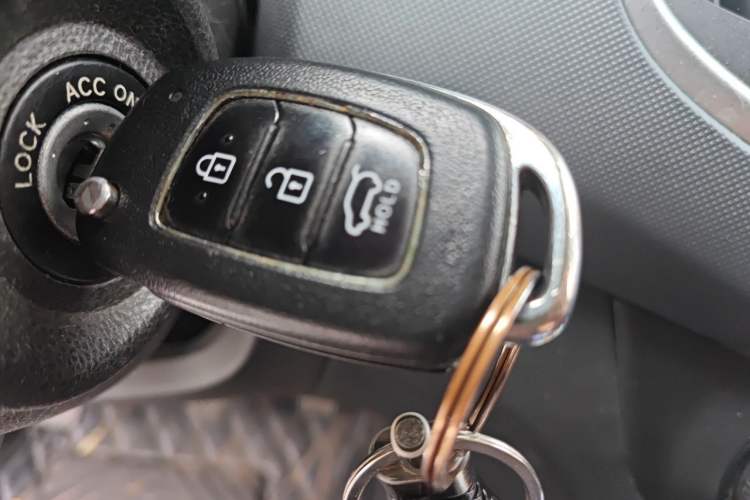 Used Hyundai ix25 2015 1.6L Manual Two-Wheel Drive Fashionable GS Model Vehicle Key