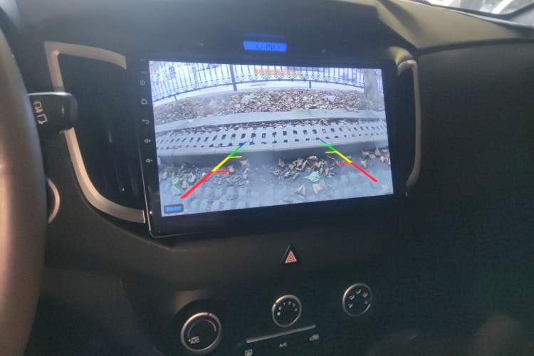 Used Hyundai ix25 2015 1.6L Automatic Two-Wheel Drive Smart GLS Trim Audio And AC Panel