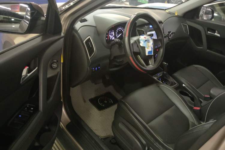 Used Hyundai ix25 2015 1.6L Automatic Two-Wheel Drive Smart GLS Trim Driver Seat