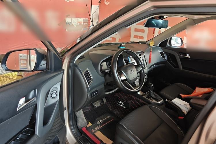 Used Hyundai ix25 2015 1.6L Automatic Two-Wheel Drive Smart GLS Trim Driver Seat