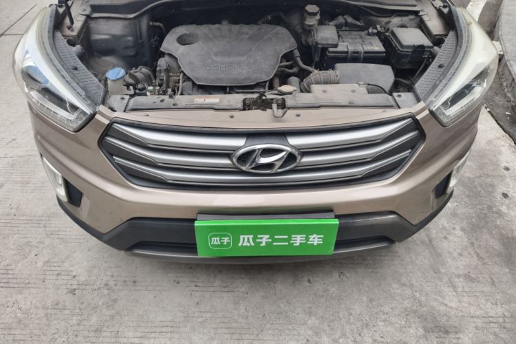 Used Hyundai ix25 2015 1.6L Automatic Two-Wheel-Drive Deluxe DLX Model Engine Bay