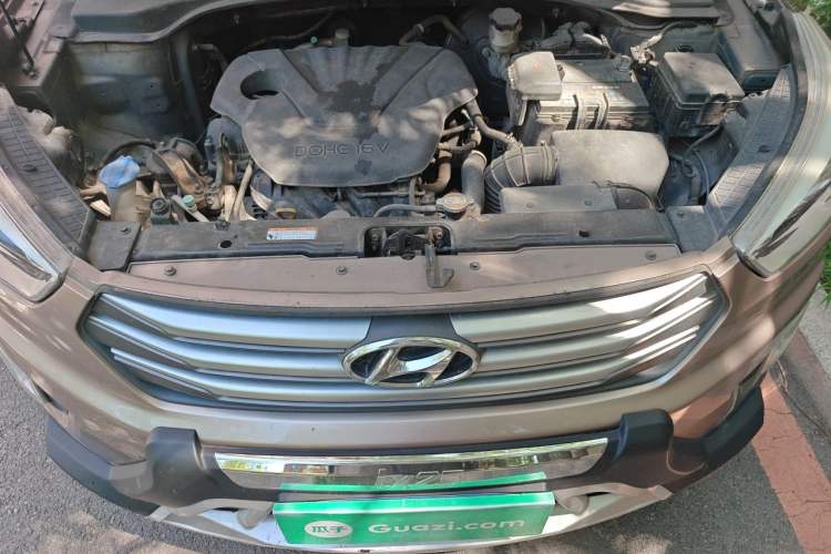 Used Hyundai ix25 2015 1.6L Automatic Two-Wheel Drive Smart GLS Trim Engine Bay