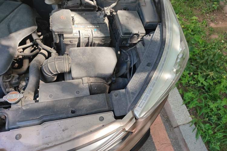 Used Hyundai ix25 2015 1.6L Automatic Two-Wheel Drive Smart GLS Trim Engine Bay Left
