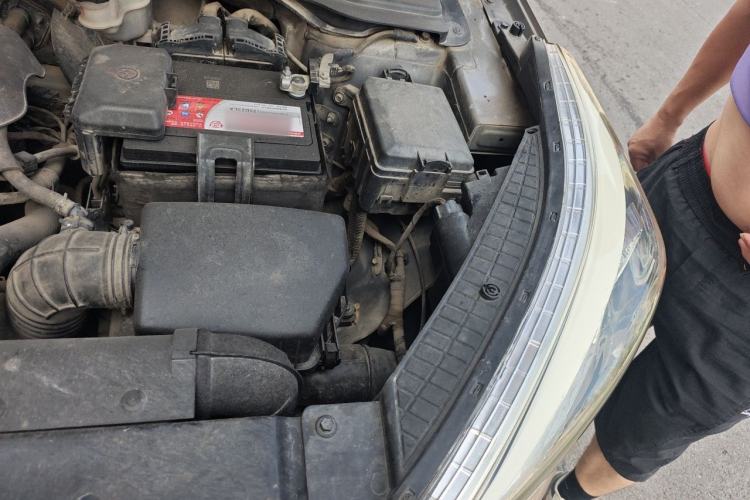Used Hyundai ix25 2015 1.6L Automatic Two-Wheel Drive Smart GLS Trim Engine Bay Left