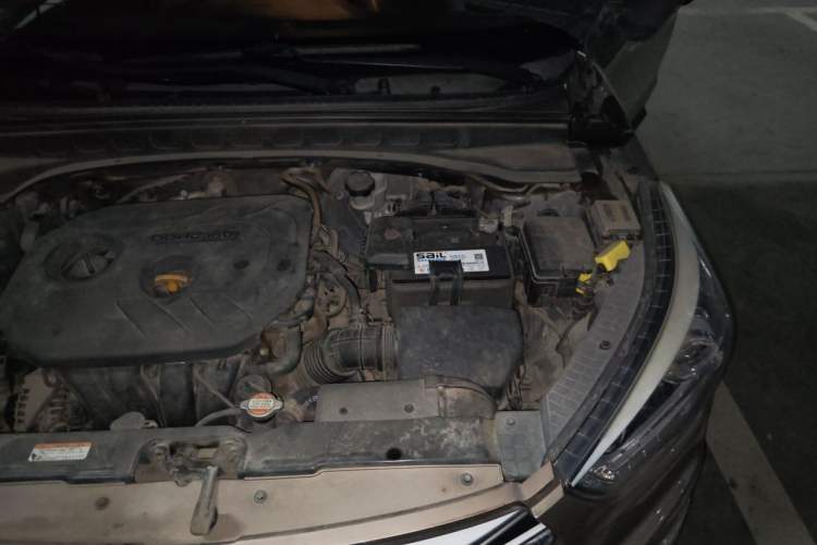 Used Hyundai ix25 2015 2.0L Automatic Two-Wheel Drive Intelligent GLS Engine Bay Left