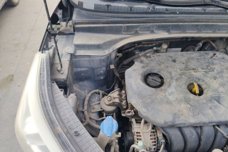 Used Hyundai ix25 2015 2.0L Automatic Two-Wheel Drive Intelligent GLS Engine Bay Right