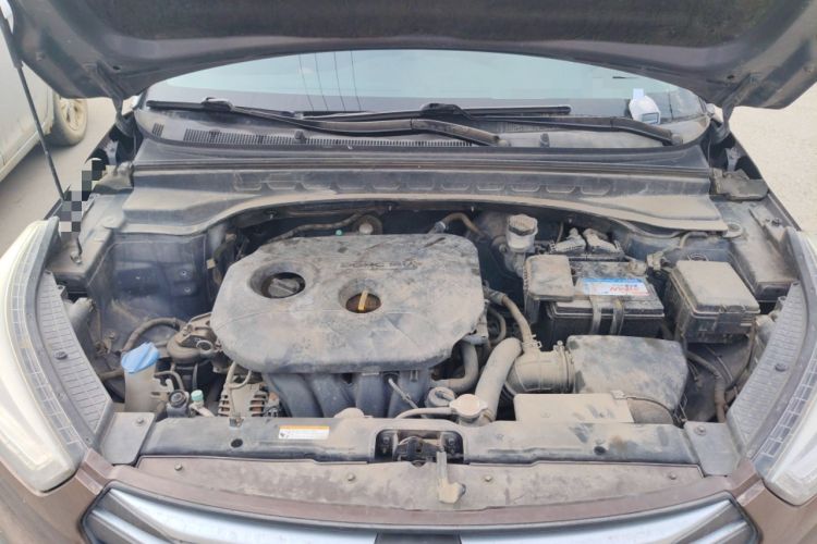 Used Hyundai ix25 2015 2.0L Automatic Two-Wheel Drive Intelligent GLS Engine Bay