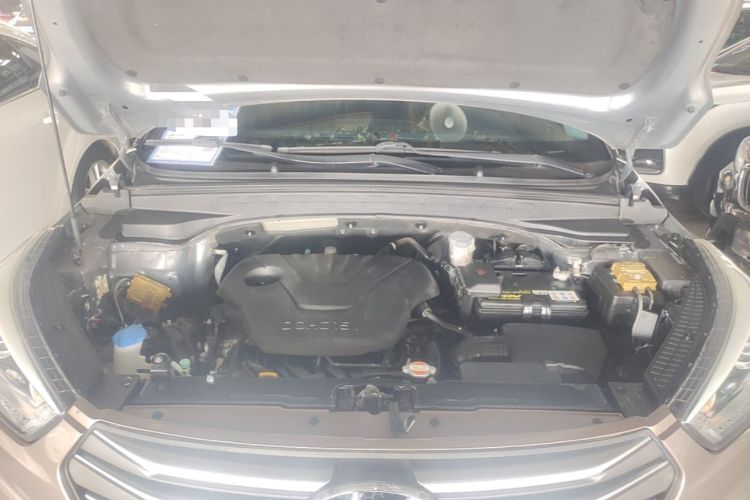 Used Hyundai ix25 2015 1.6L Automatic Two-Wheel-Drive Deluxe DLX Model Engine Bay