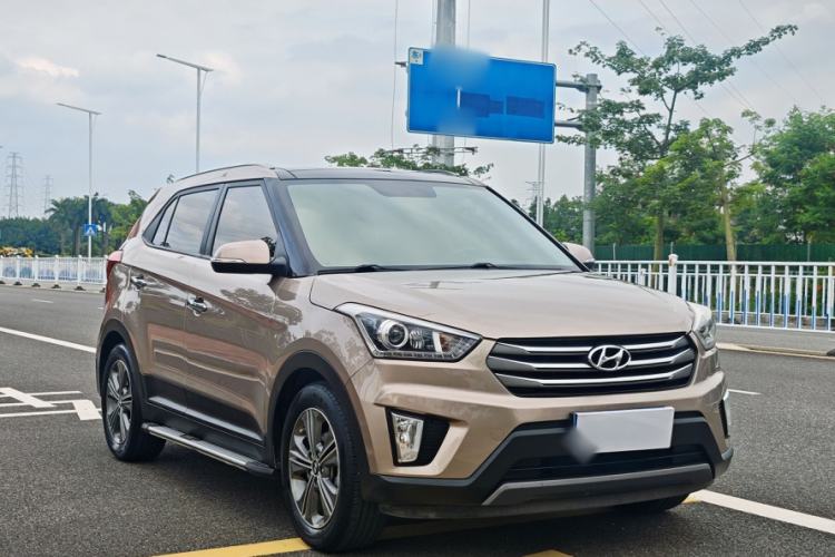 Used Hyundai ix25 2015 1.6L Automatic Two-Wheel-Drive Deluxe DLX Model Exterior 6