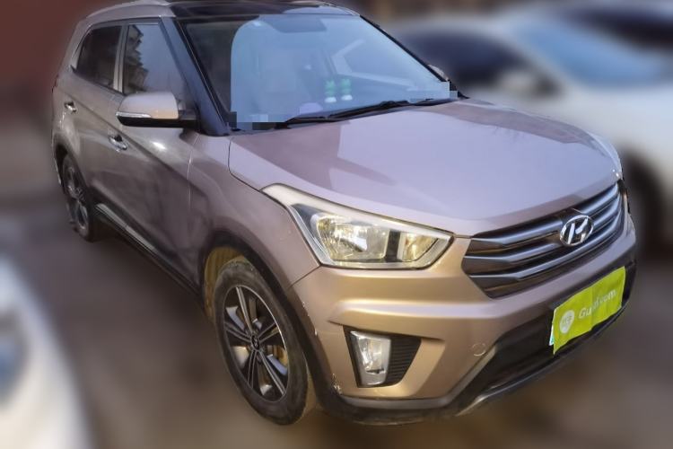 Used Hyundai ix25 2015 1.6L Automatic Two-Wheel Drive Smart GLS Trim Front Right 45 Deg