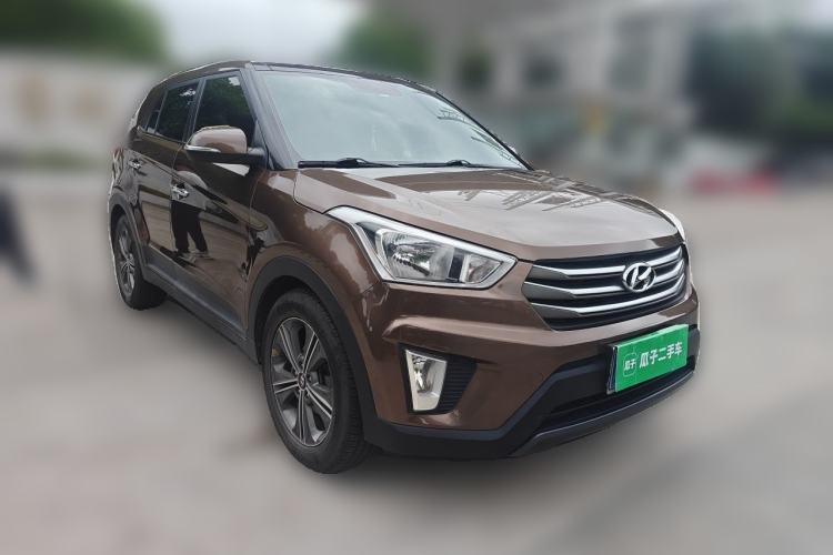 Used Hyundai ix25 2015 1.6L Automatic Two-Wheel Drive Smart GLS Trim Front Right 45 Deg