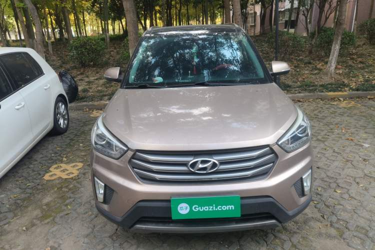 Used Hyundai ix25 2015 1.6L Automatic Two-Wheel-Drive Deluxe DLX Model Front