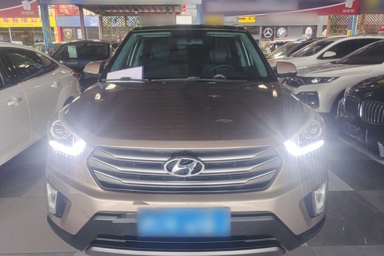 Used Hyundai ix25 2015 1.6L Automatic Two-Wheel-Drive Deluxe DLX Model Front