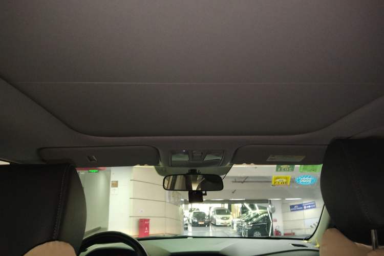 Used Hyundai ix25 2015 1.6L Automatic Two-Wheel Drive Smart GLS Trim Headliner