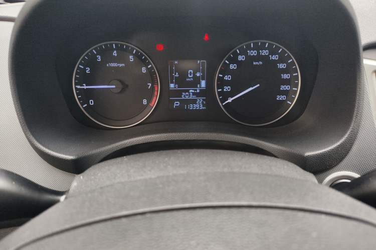 Used Hyundai ix25 2015 1.6L Automatic Two-Wheel-Drive Deluxe DLX Model Instrument Cluster