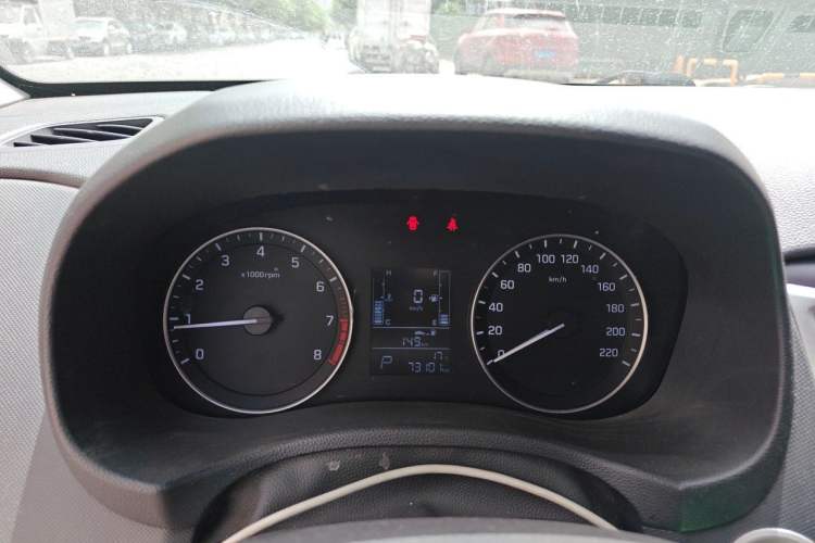 Used Hyundai ix25 2015 1.6L Automatic Two-Wheel Drive Smart GLS Trim Instrument Cluster