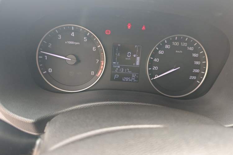 Used Hyundai ix25 2015 1.6L Automatic Two-Wheel Drive Smart GLS Trim Instrument Cluster