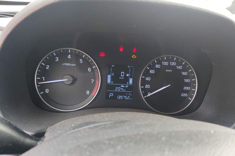Used Hyundai ix25 2015 2.0L Automatic Two-Wheel Drive Intelligent GLS Instrument Cluster