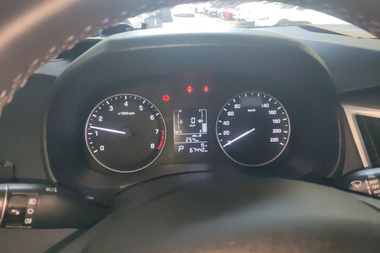 Used Hyundai ix25 2015 1.6L Automatic Two-Wheel Drive Smart GLS Trim Instrument Cluster