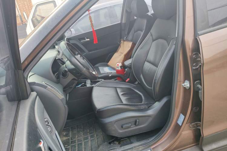 Used Hyundai ix25 2015 2.0L Automatic Two-Wheel Drive Intelligent GLS Left Front Seat